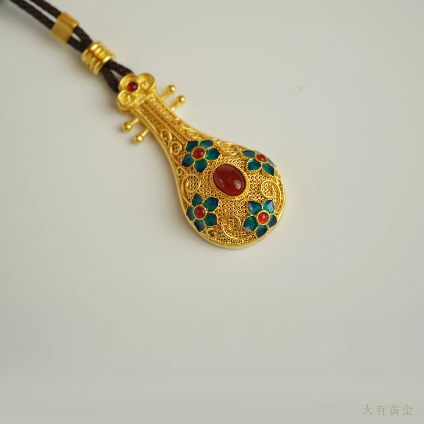 花丝鎏彩琵琶吊坠